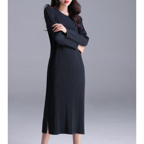 Authentic product 2020 Autumn spring Miyake pleated temperamentally age-reducing long-sleeved dresses can be worn for four seaso