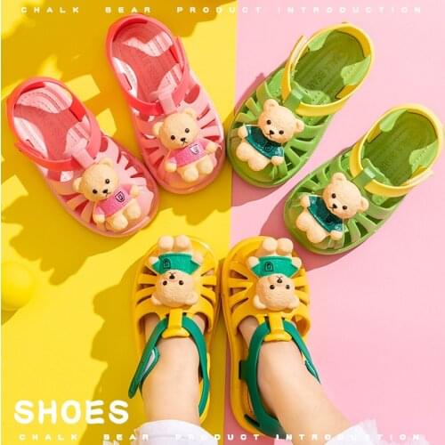 Childrens sandals 2021 summer new cartoon bear boys and girls soft bottom beach childrens slippers summer