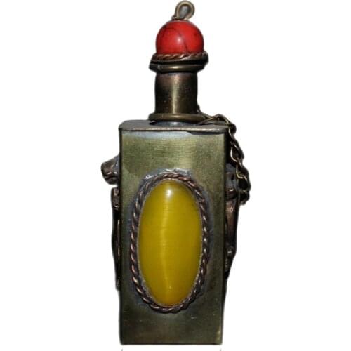 China old Beijing old goods opal inlaid pure copper gecko snuff bottle