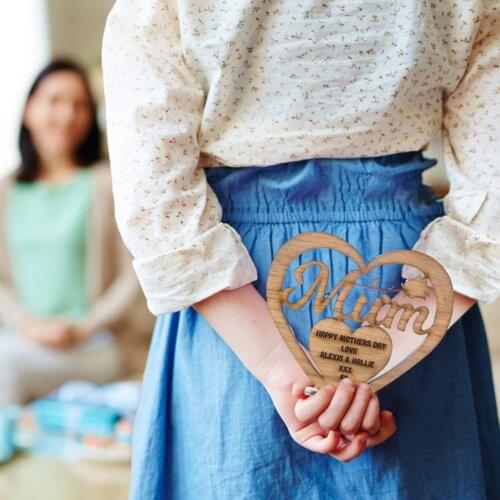 Mothers Day Wooden Ornaments Love Hollow Letter Crafts Carved Flower Pattern Pendant Holiday Party Decorations Exquisite Gift