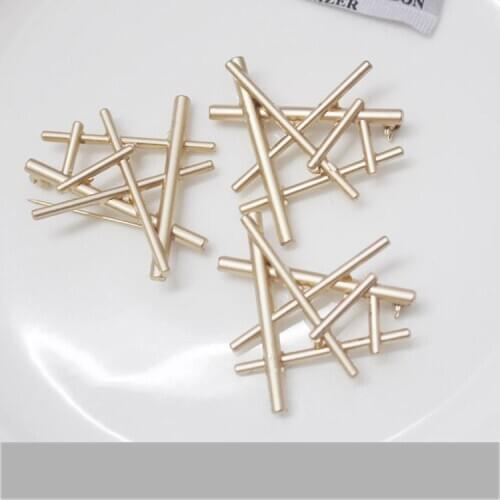 Exaggeration Creative Gold Color Hollow geometric irregular Brooches Pins For Women Party Punk Jewelry For Gift