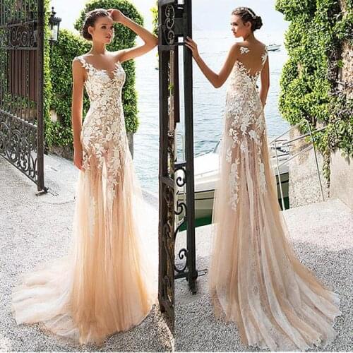 Lace Bateau Neckline See-through Sheath Boho Long Wedding Dresses 2020 Appliques Bridal Dress Plus Size Vestido De Noiva Luxury