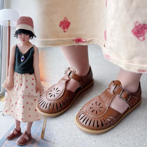Girls Half Sandals 2021 Spring Summer British Style Children Beach Shoes Cut-outs Kids Flat Shoes Sandals 22-31 Princess Vintage
