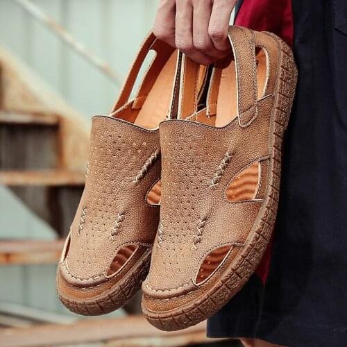 Summer New Breathable Leather Sandals Men Casual Shoes Slip-on Loafers Shoes Male Very Soft Rubber Insoles Comfort Driving Shoes