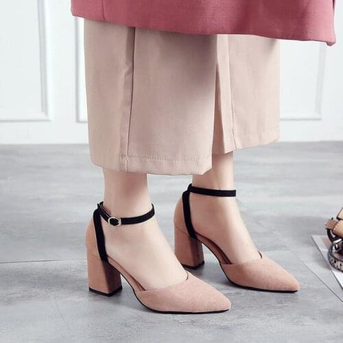 2019 summer new Korean version sweet thick heel sandals womens bag head all kinds of shallow high heels large womens shoes