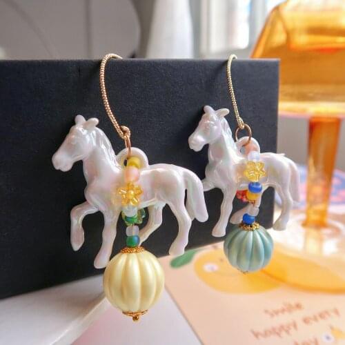 Creative Vintage New Arrival Resin Cute Flower Horse Drop Dangle Earrings Trendy 2021 Jewelry Cute Animal Earings Party Harajuku