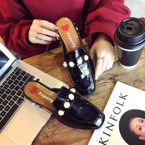 Japanned Leather mules women shoes bead low heels cover toe slides pearl sandals square toe metal buckle belt slippers women2020
