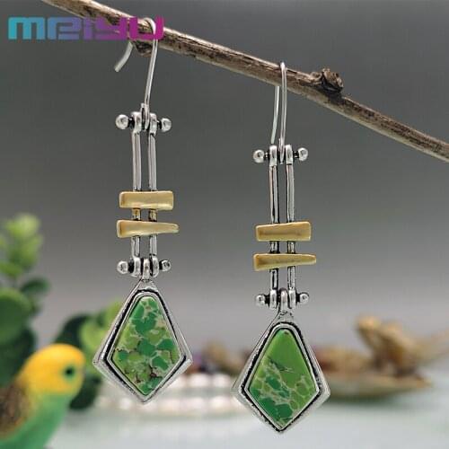 Fashion Double Gold Inlaid Geometric Turquoise Earrings Creative Wrigley Mechanical Arm Swing Long Earrings for Women Jewelry