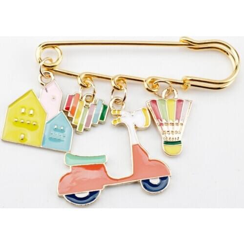 Aesthetic Love Heart Badminton Electric Motorcycle Metal Pin Clothes Shirt Jeans Brooch Badge Charm Pins Brooches for Women