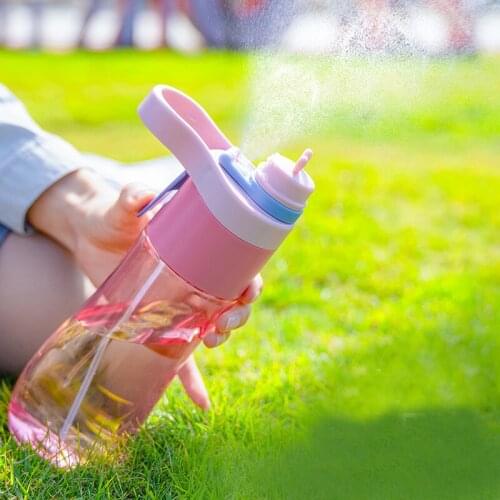 Portable Spray Water Bottle Large-capacity Tritan Eco-friendly Material Drinking Cup Leakproof Heatstroke Prevention and Cooling