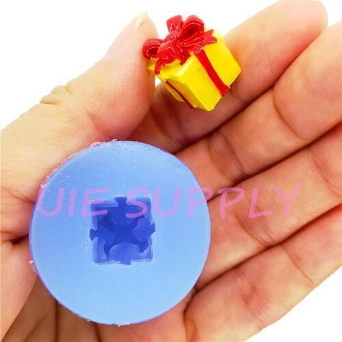 JYL361U Christmas Gift Box 3D Silicone Mold Cake Decoration Fondant Craft Candy Clay Resin Doll House Pendant 15.7mm x 12.2mm
