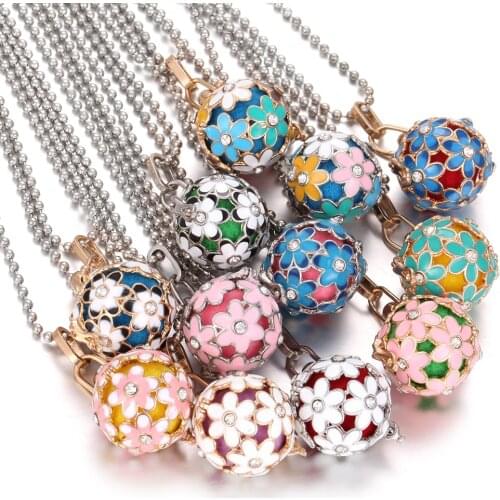Aromatherapy Necklace Diffuser Pendant Box Ball Flower Aroma Diffuser Locket Necklaces Perfume Essential Oil Diffuser Necklace