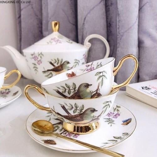 European Afternoon Tea Cup and Saucer Bone China Coffee Cup European Retro Small Luxury Gold Rim Coffee Cup and Saucer Set