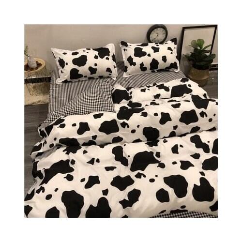 Fashion Bedding Set Contains Sheet Duvet Cover Pillowcase Modest Country Cow pattern Cartoons Family Use Full Twin Queen Bed Set