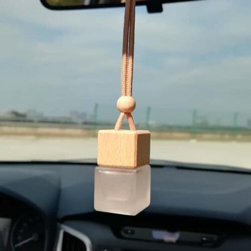 Air Freshner Car Hanging Perfume Empty Bottle Refillable Fragrance Diffuser Empty Glass Bottle Car Pendant