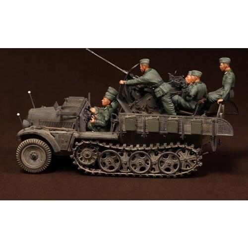 1/35 Resin Figure Model Kit Unassambled Unpainted 00408(NO CAR)