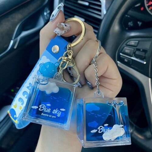 Creative Fashion Square Blue Sky Keychains Liquid Floatation Small Cloud Keyring Trend Car Key Pendant Cute Bag Keyfob Ornament