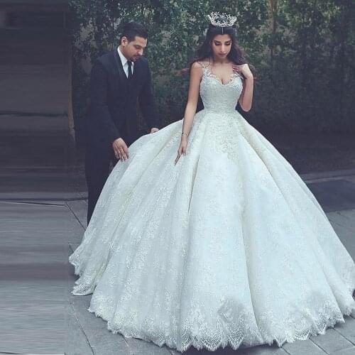 2022 New Muslim Bride Bow Dressed Ball Gown Straps v Neck Lace Until Return Wedding Gowns Plus Size