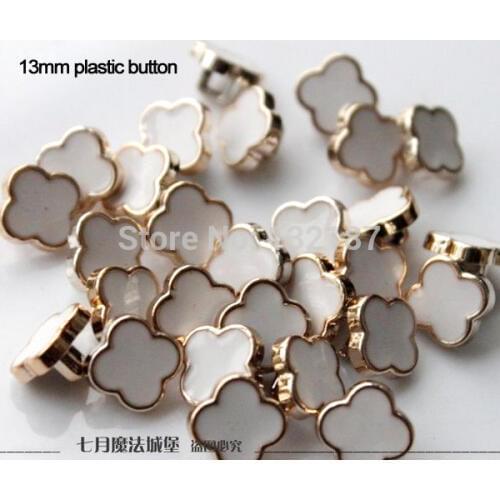 300pcs/lot 13mm plastic sewing button gold with lacquer flower shape dress coat shank buttons black white free shipping BT072