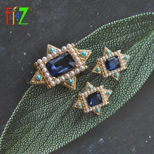 F.J4Z New Luxurious Brooches Earrings Sets Fashion Antique Royal Simulated Pearl Glass Stone Pins for Women Coats Accessories