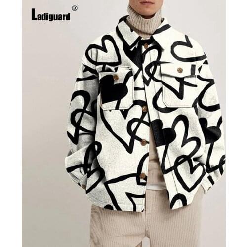 Large Size 5xl Men Vinatge Leisure Jackets Spring retro Tops Streetwear Graffiti Print Coats Autumn Fashion Man Clothing 2021