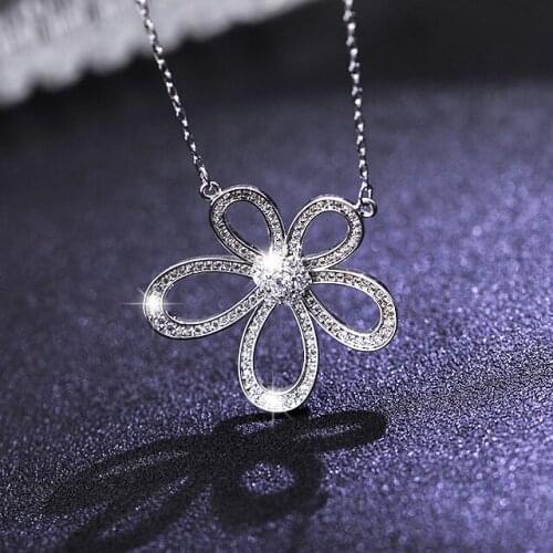 SWOUR Elegant White Gold Color Fashion Jewelry Cubic Zirconia Five Petals Sunflower Simple Necklace Pendants For Women S923
