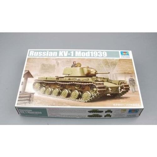 Trumpeter 01561 1/35 Russian KV-1 Model kit 1939