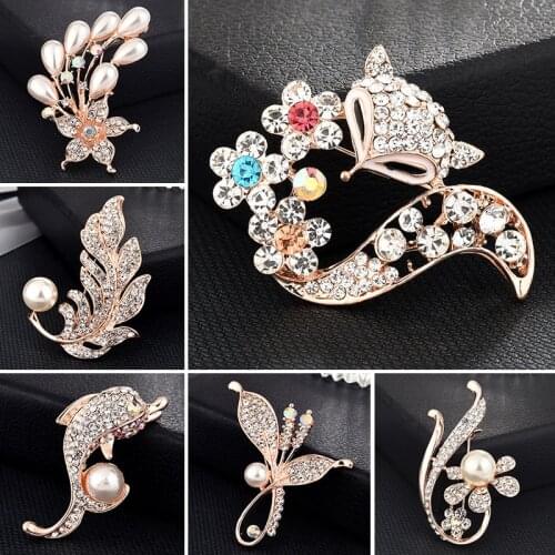 Fashion Jewelry High Quality Vintage Gold Color Brooch Pins Crystals Rhinestone Imitation Pearl Flower Brooch Wedding Accessory