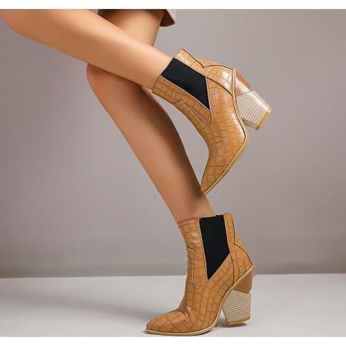 Real Leather Women Ankle Boots Pointed Toe Elastic Band Women Motorcycle Boots Slip-on Low Heels Black Shoes Female