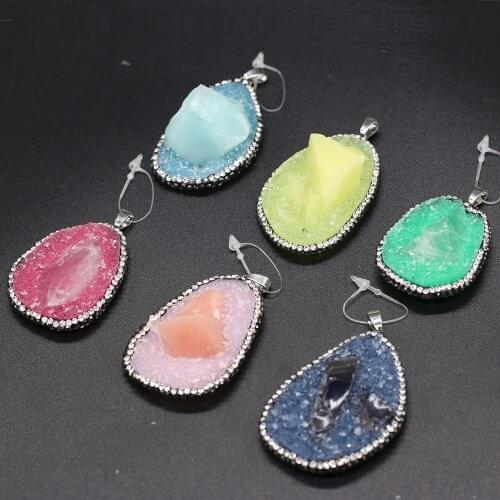 Natural Stone Irregular Resin Pendant Trendy Agates Quartz Charms Pendants for Jewelry Making DIY Necklace Accessories Wholesale