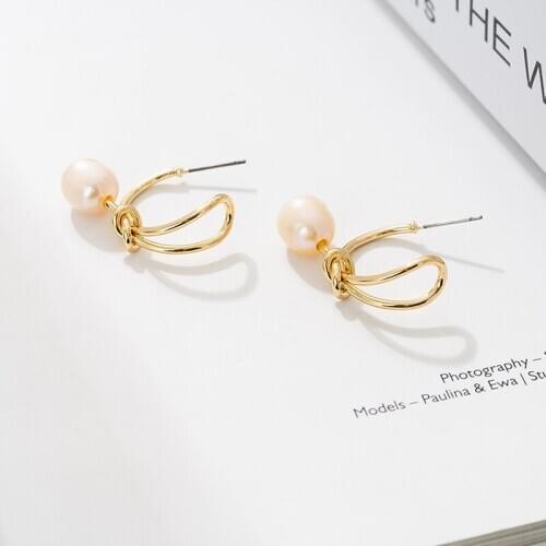 Jaeeyin 2021 Wire Knot White Freshwater Pearl Gold Color Stud Earrings Bowknot Hand Made Girls Gift New Arrivals