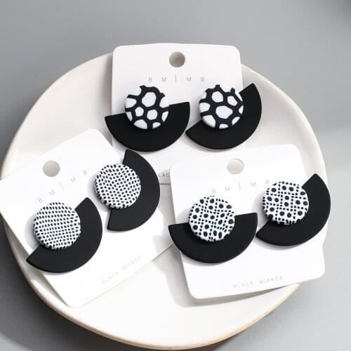 Lifefontier Black White Dots Polymer Clay Drop Earrings for Women Geometric Round Sector Dangle Earrings Unusual Jewelry 2021