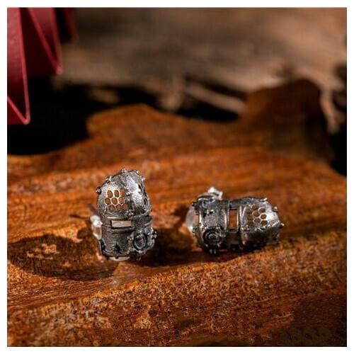Retro Silver Color Mask Skull Stud Earrings for Men Womens Earrings Viking Pirate Gothic Earrings Punk Hip Hop Jewelry Gifts