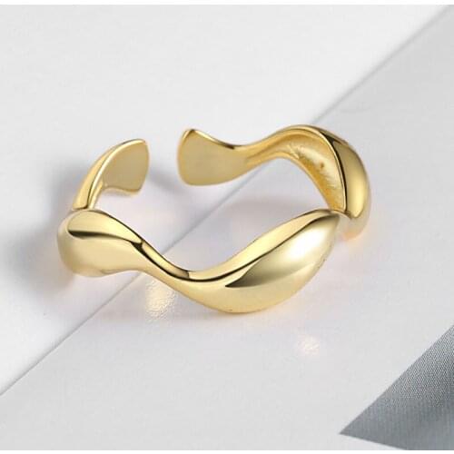 New Korean Minimalist Irregular Wave Glossy Rings Gold Silver Ring for Women Engagement Open Rings Metal Jewelry Gift Wholesale
