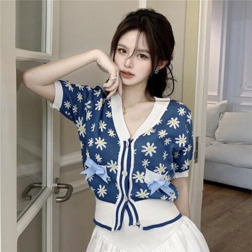 Womens Summer Chic Bow Ice Silk Knitwear Sweet Ladies Vintage Pearl Rhinestone Buckle Knitted Sweater Short Sleeve Cardigan Coat