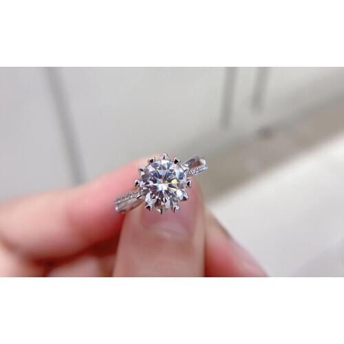 925 sterling silver ring Classic style Diamond jewelry Mosan diamond 2CT 8*8mm ring Wedding Party gift Ring For Women