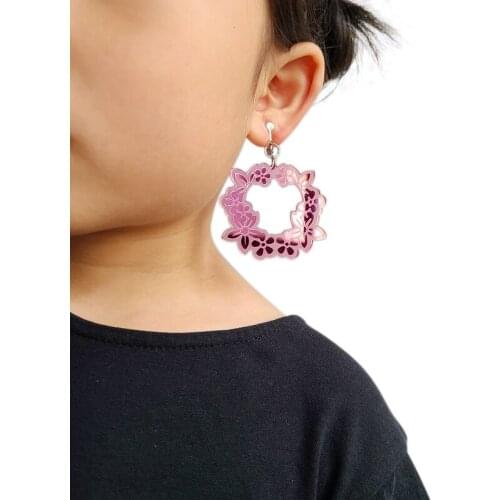 Trendy 3 Colors Transparent Acrylic Round Bouquet Anthemy Earrings Women Fashion Mirror Carved Flower Ear Loop Jewelry E21591