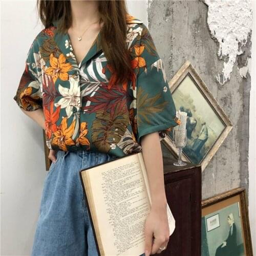 Women Chiffon Chic Short-sleeved Shirt New Summer Loose Retro Hong Kong Flavor Floral French Student Shirt Trend