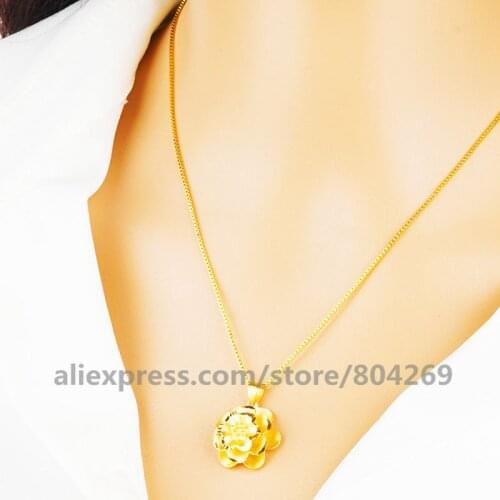 New Fashion Women Flower Necklace Gold Petal Smiley Hot Pendant Necklace Party Holiday Gift