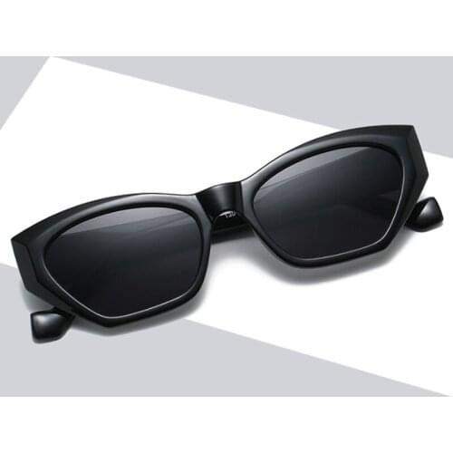 New Fashion Brand Designer Cat Eye Sunglasses Women Candy Colors Irregular Gradient Sun Glasses Female Polygon Oculos De Sol