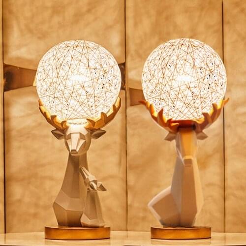 Modern Nordic Creative Resin Deer Home Decor Table Lamps for Living Room Bedroom Rattan Ball Lampshade Bedside Led Night Lights