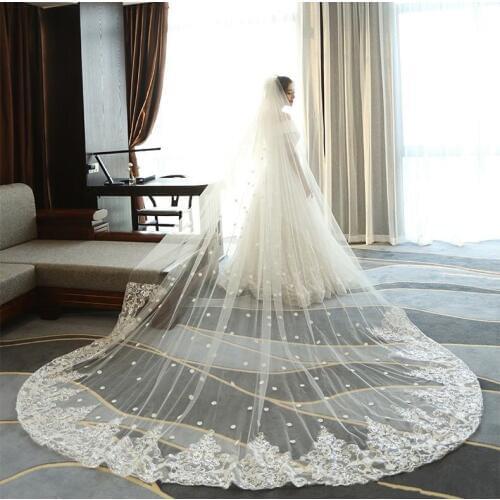 2019 Fashion Bridal Veils Lace Cathedral Wedding Veils With Comb One Layer 3-4 M Sequined Appliques Pleats Bridal Veil