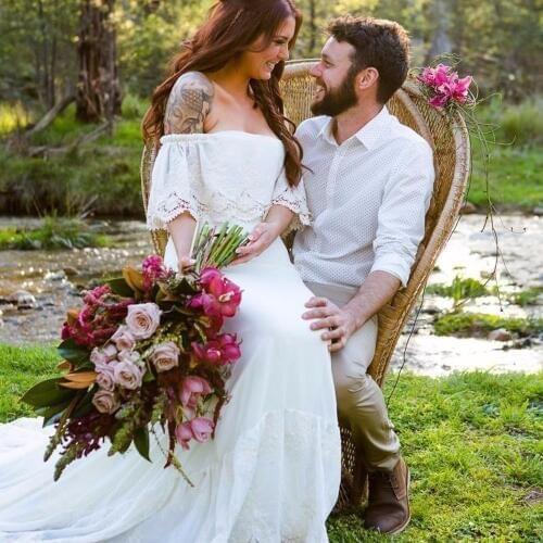 Bohemian Wedding Dress Lace Short Sleeves Off the Shoulder Bridal Dresses Sweep Train Plus Size Wedding gowns Vestidos De Noiva