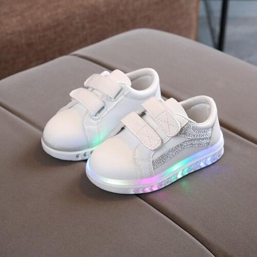 Children Shoes with Breathable Girls Anti-slippery Luminous Shoes Boys Led Light Up Sneakers Baby Glowing Sneakers