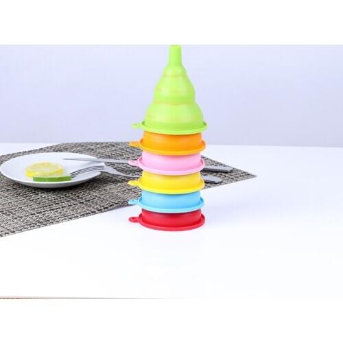 1pcs Food-grade Silicone Foldable Funnel Mini Liquid Dispensing Collapsible Style Funnel Folding Portable Funnels Kitchen Tool
