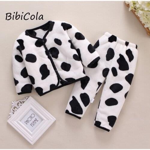 Babys clothes babys autumn clothes mens and womens coral velvet two piece set newborn clothes warm pajamas spring and autumn