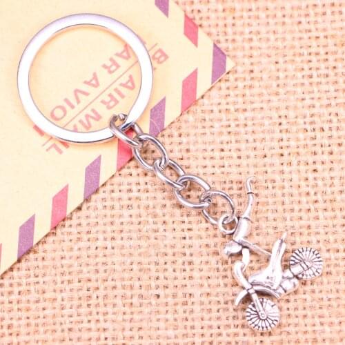 20pcs New Fashion Keychain 25x25mm motorcycle motorcross Pendants DIY Men Jewelry Car Key Chain Ring Holder Souvenir For Gift