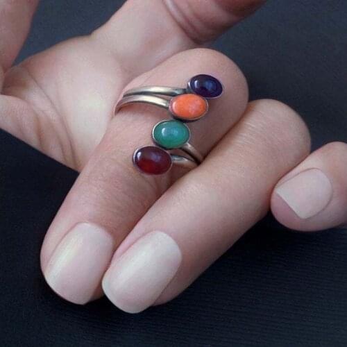 Vintage Oval Red Green Stone Zircon Ring for Women Coral Garnet Amethysts Emeralds Silver Color Rings Indian Jewelry Accessories