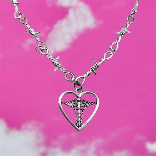 Love Wings Thorns Womens Jewelry Crystal Necklace Kpop Goth Accessories Vintage Punk Jewelry on the Neck Friends Pendant