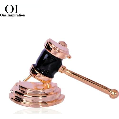OI Black Enamel Brooches Judge Hammer Mini Jewelry For Women Party Suit Clothing Scarf Backpack Lapel Pins